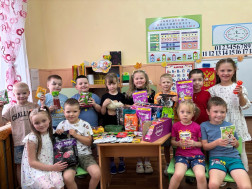 Акция "Поможем братьям нашим меньшим".