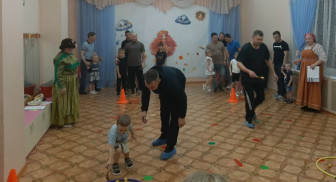 Музыкально - спортивное мероприятие «Папа и я - богатырская семья».